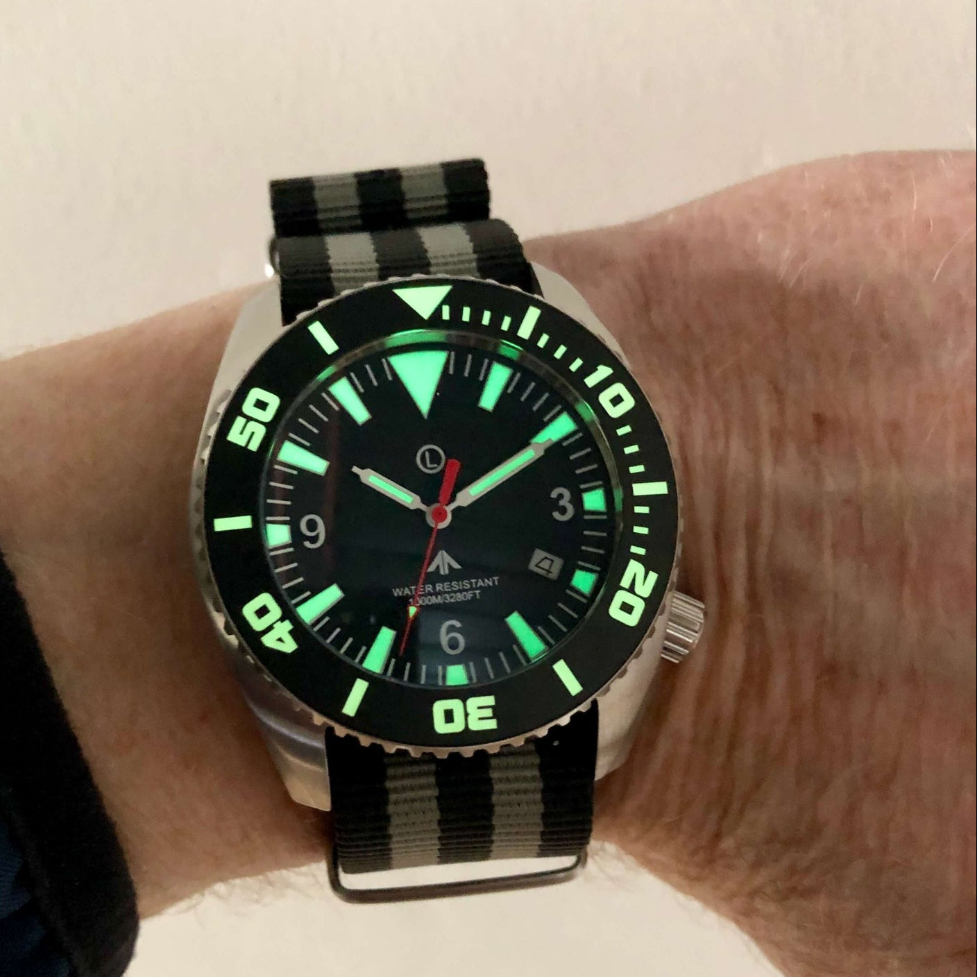 Deep Dive 1000m divers watch, steel edition, 44mm, Super-Luminova, NATO strap, on wrist shot