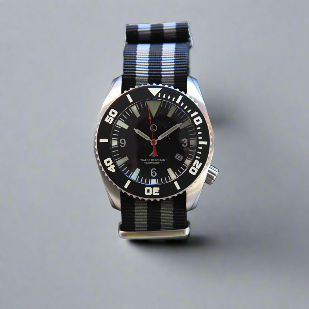Deep Dive 1000m divers watch, steel edition, 44mm, Super-Luminova, NATO strap, headshot with strap