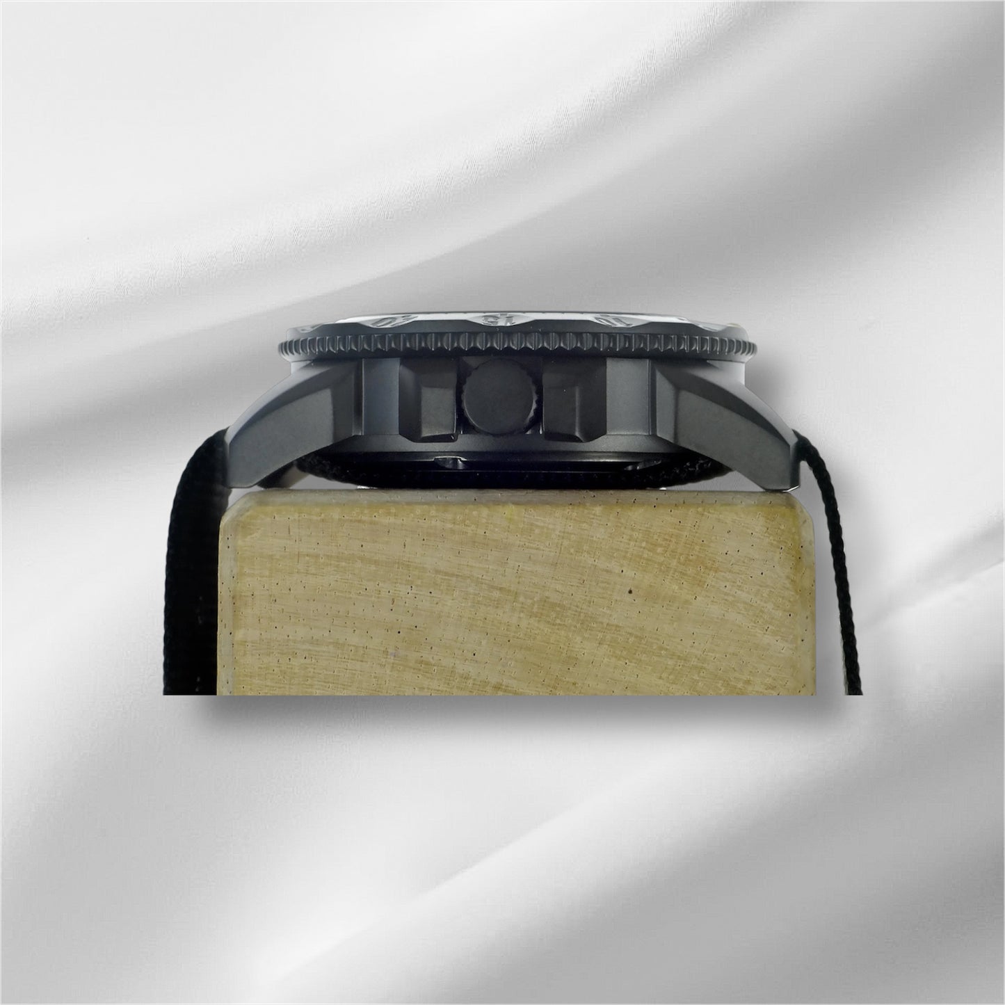 Enoksen 'Tactic' E09/BQ BLACK EDITION - Swiss Quartz Tactical Watch - 42mm