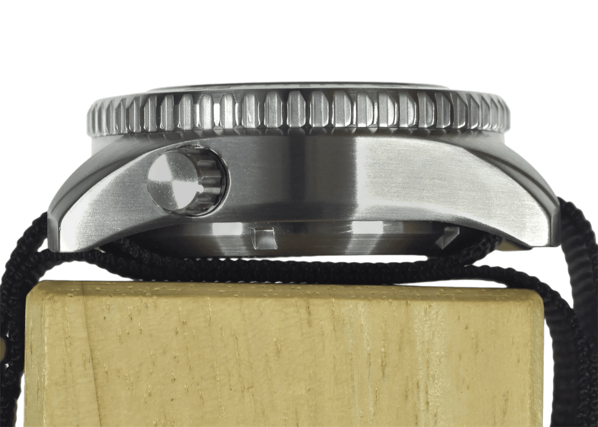 Deep Dive 1000m divers watch, steel edition, 44mm, Super-Luminova, NATO strap,  crown shot 