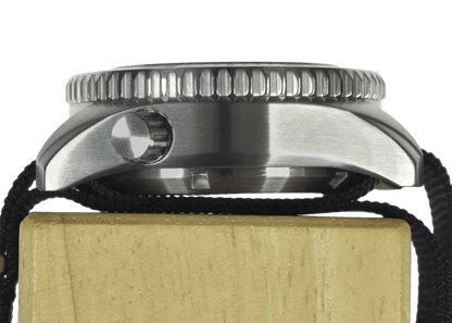 Deep Dive 1000m divers watch, steel edition, 44mm, Super-Luminova, NATO strap,  crown shot 