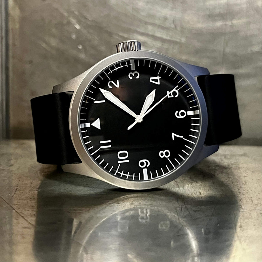 FLY E03/Q ◇ Meca-Quartz Field Watch - British Army - 38mm