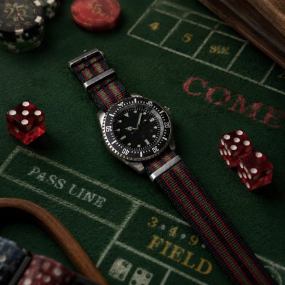 DIVE E02/J ◇ Automatic Diver's Watch - 40mm - Black Dial Edition
