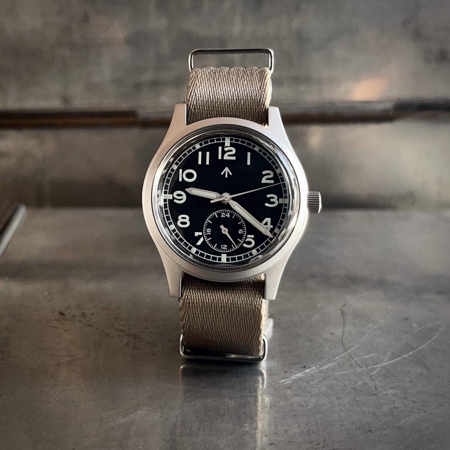 FLY E03/H ◇ Meca-Quartz Dirty Dozen Watch - 36mm - Black Edition