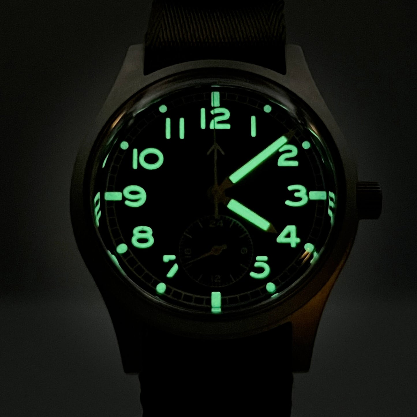 FLY E03/H ◇ Meca-Quartz Dirty Dozen Watch - 36mm - Black Edition