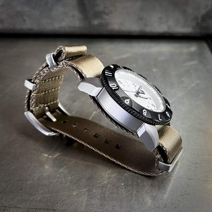 TACTIC E09/AQ  ◇ Swiss Quartz Tactical Watch - 42mm - White Edition