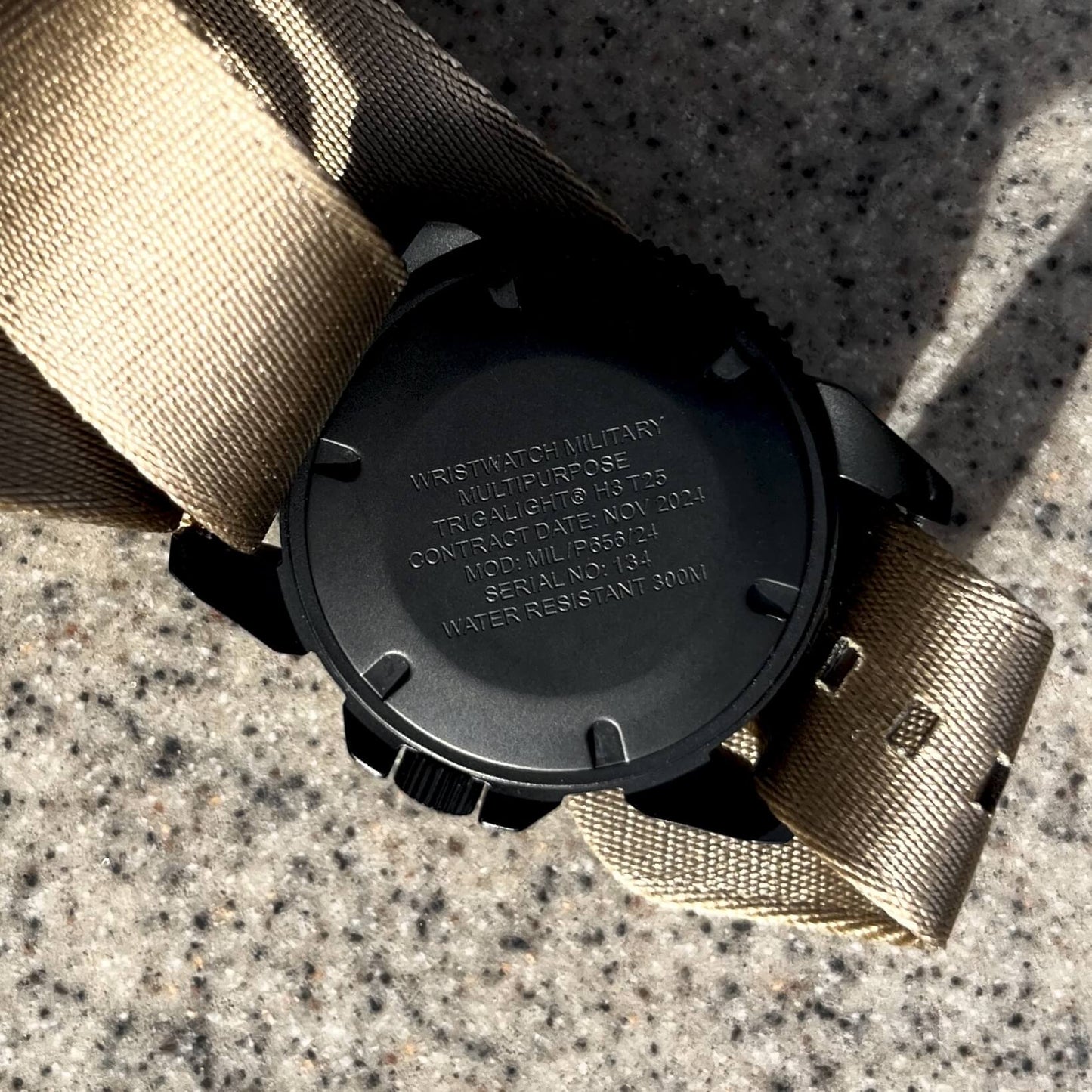 TACTIC E09/BQ  ◇ Swiss Quartz Tactical Watch - 42mm - Black Edition