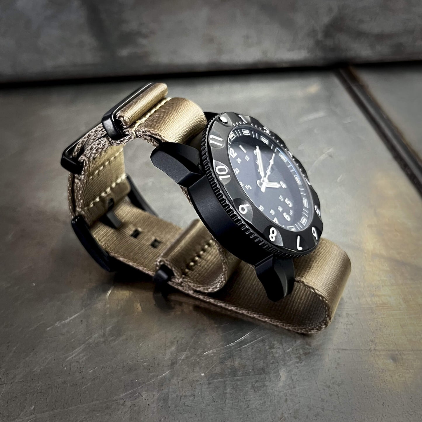 TACTIC E09/BQ  ◇ Swiss Quartz Tactical Watch - 42mm - Black Edition